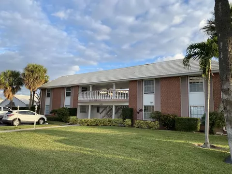 148 Yacht Club Dr #4, North Palm Beach, FL 33408