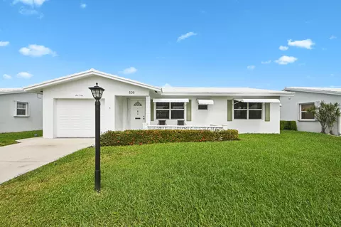 606 SW 20th St, Boynton Beach, FL 33426