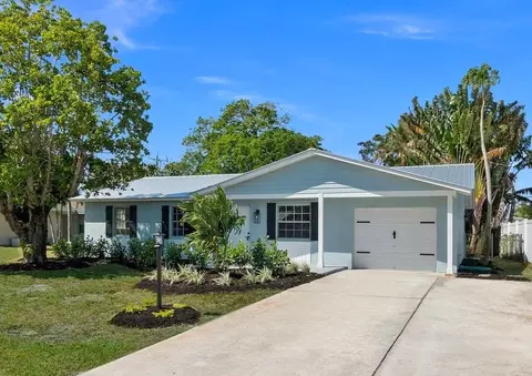 2164 NE 15th Dr, Jensen Beach, FL 34957