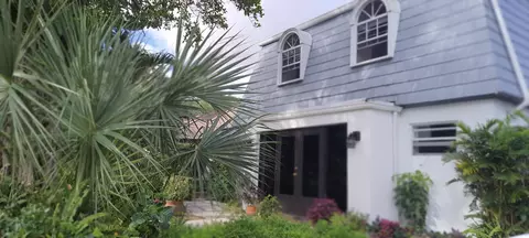 3 NE 11th Way, Deerfield Beach, FL 33441