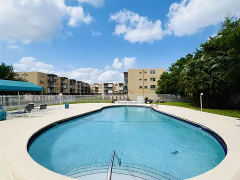 1600 Tallwood Ave #307, Hollywood, FL 33021