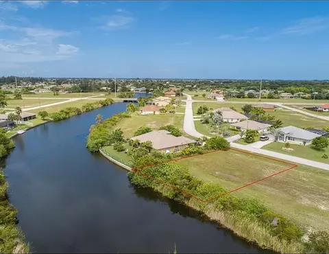 2266 NW 15th St, Cape Coral, FL 33993
