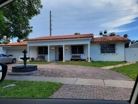 3401 N 41st Ct, Hollywood, FL 33021