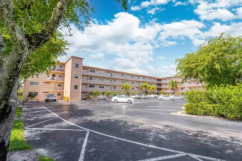 2515 NE 2nd Ct #216, Boynton Beach, FL 33435