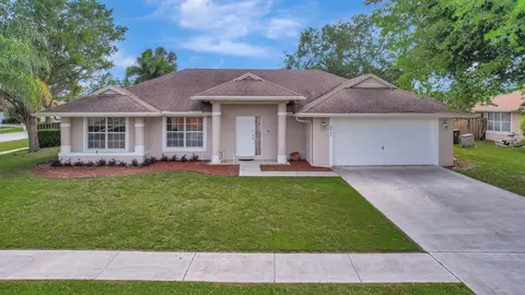2465 Elgin Ct, Wellington, FL 33414