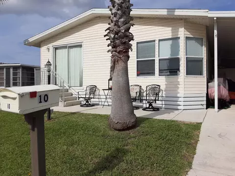 10 Indigo Ln, Port Saint Lucie, FL 34952