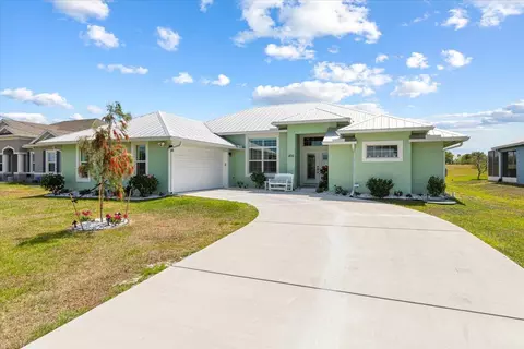 405 SW Kestor Dr, Port Saint Lucie, FL 34953