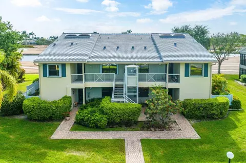 11 Eastgate Dr #C, Boynton Beach, FL 33436