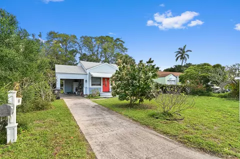 831 Ridgewood Dr, West Palm Beach, FL 33405
