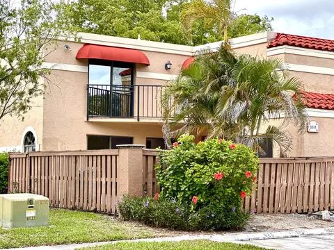 8074 Severn Dr #C, Boca Raton, FL 33433