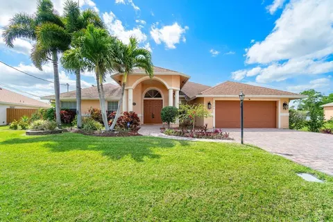 2176 SW Algiers St, Port Saint Lucie, FL 34953