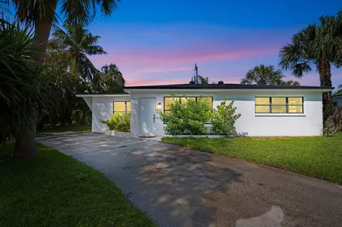235 NE 20th St, Boca Raton, FL 33431