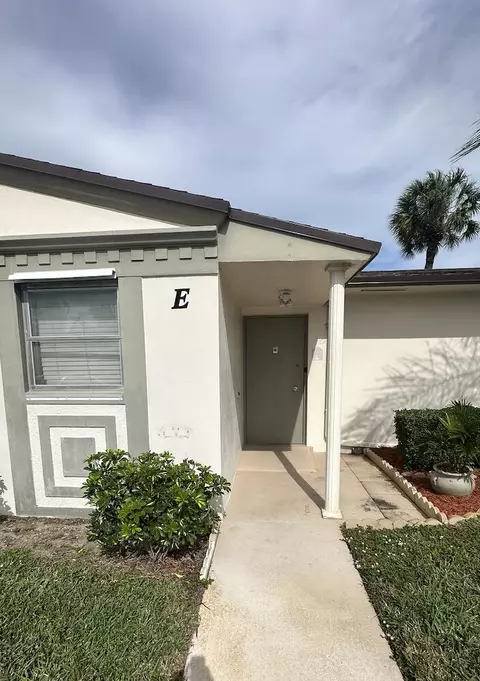 2803 W Crosley Dr #E, West Palm Beach, FL 33415
