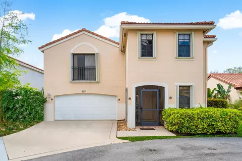1748 Shoreside Cir, Wellington, FL 33414