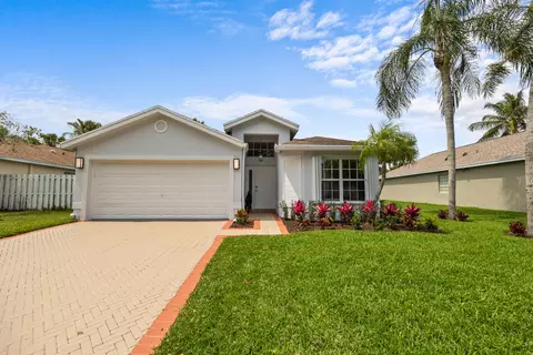1712 Sawgrass Cir, Greenacres, FL 33413