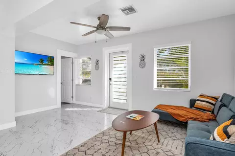 1325 N Federal Hwy, Lake Worth, FL 33460