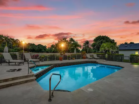 10646 Boca Woods Ln, Boca Raton, FL 33428