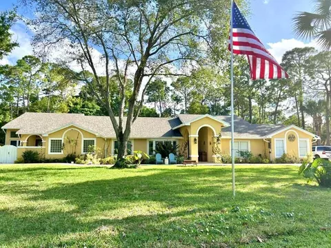 14877 Stirrup Ln, Wellington, FL 33414
