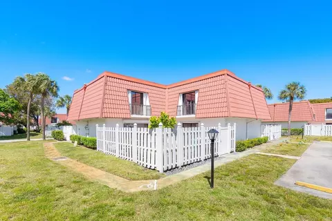 1421 SW 28th Ave, Boynton Beach, FL 33426