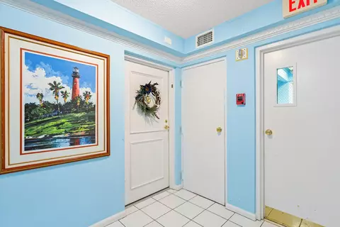2800 N Ocean Dr #A-6D, Riviera Beach, FL 33404