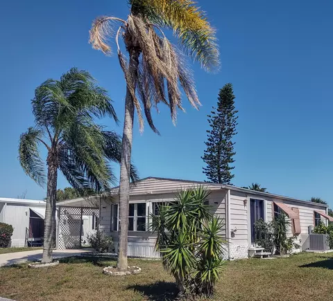 12 Del Sol, Port Saint Lucie, FL 34952