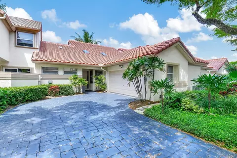 5235 Majorca Club Dr, Boca Raton, FL 33486