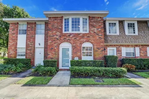 413 N Cypress Dr #2, Tequesta, FL 33469