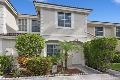 972 Summit Lake Dr, West Palm Beach, FL 33406