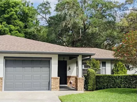 2400 Davis Cir, Sebring, FL 33870