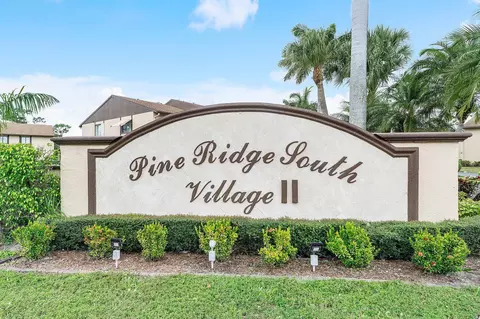 241 Pine Hov Cir #D-2, Greenacres, FL 33463