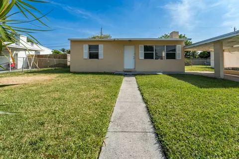632 Beech Rd, West Palm Beach, FL 33409
