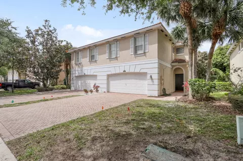 9151 Villa Palma Ln, Palm Beach Gardens, FL 33418