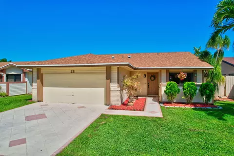 13 Fawlkland Cir, Boynton Beach, FL 33426