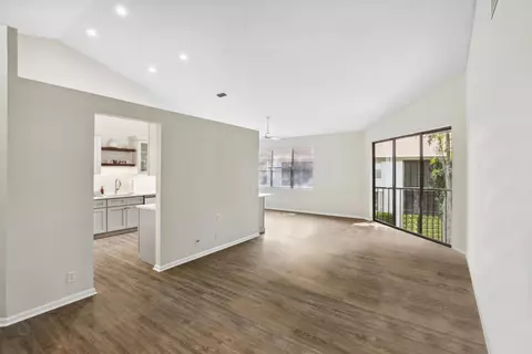 5780 Coach House Cir #H, Boca Raton, FL 33486