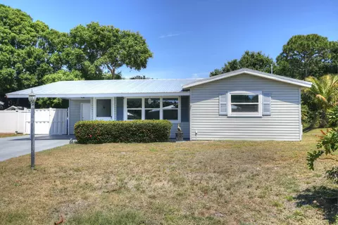 1550 Emerson Ln, Sebastian, FL 32958