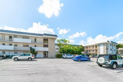 5501 NW 2nd Ave #205, Boca Raton, FL 33487