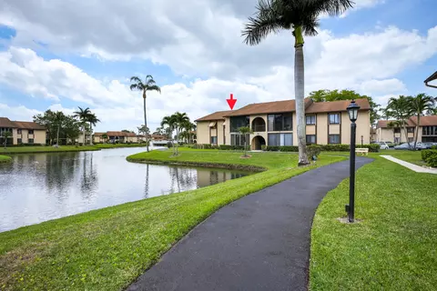 227 Pine Hov Cir #C-2, Greenacres, FL 33463