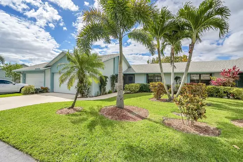 9088 SW 22nd St #E, Boca Raton, FL 33428