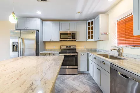 866 SW 9th Cir #206, Boca Raton, FL 33486