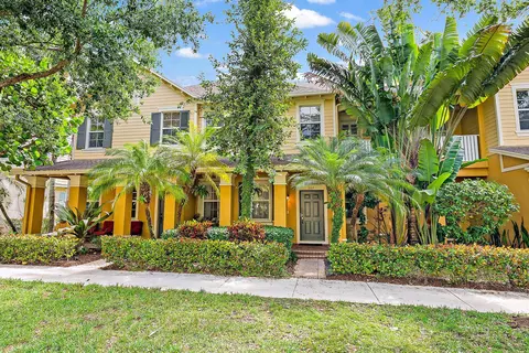 207 E Bay Cedar Cir, Jupiter, FL 33458