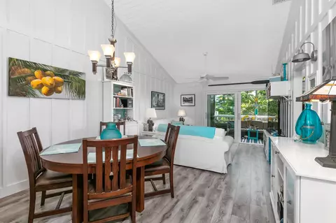 1421 NE 14th Ct #25, Jensen Beach, FL 34957