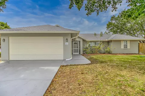 249 SE Crosspoint Dr, Port Saint Lucie, FL 34983