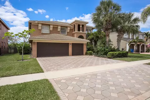 2222 Ridgewood Cir, Royal Palm Beach, FL 33411
