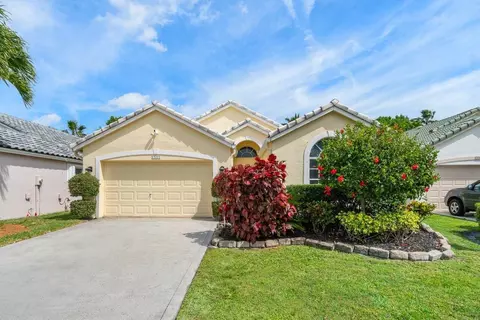 1581 Carriage Brooke Dr, Wellington, FL 33414