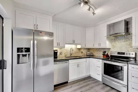 1109 11th Ter, Palm Beach Gardens, FL 33418