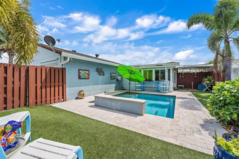 929 Riverwood Ln, Jupiter, FL 33458