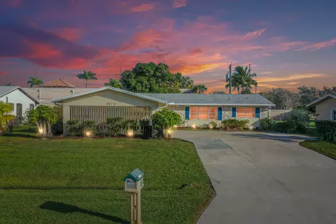 1173 SE Petunia Ave, Port Saint Lucie, FL 34952