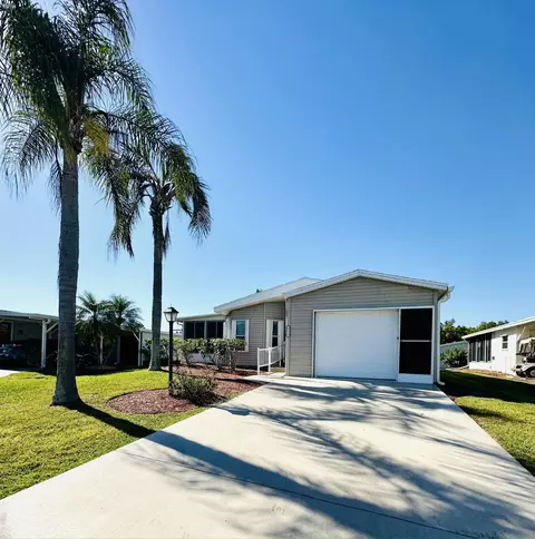 8516 Wedelia Ct, Port Saint Lucie, FL 34952