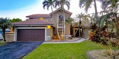 11090 NW 18 Ct, Plantation, FL 33322