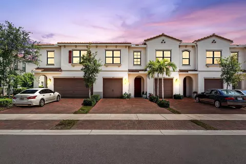 9477 Glider Way, Boca Raton, FL 33428